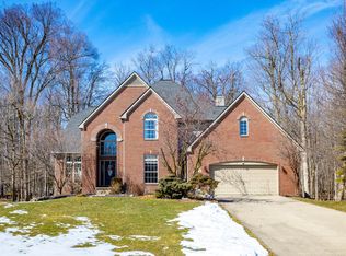 4718 Wildflower Ct, Ann Arbor, MI 48108