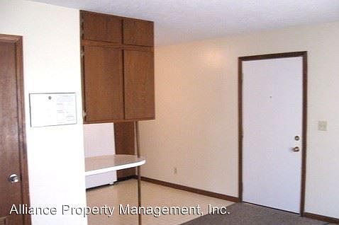2nd image of 701 N 9th St APT 02