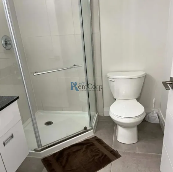 652 Princess St #524 — Photo 11