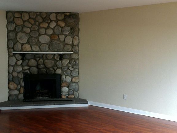 Gas fireplace, front door to left