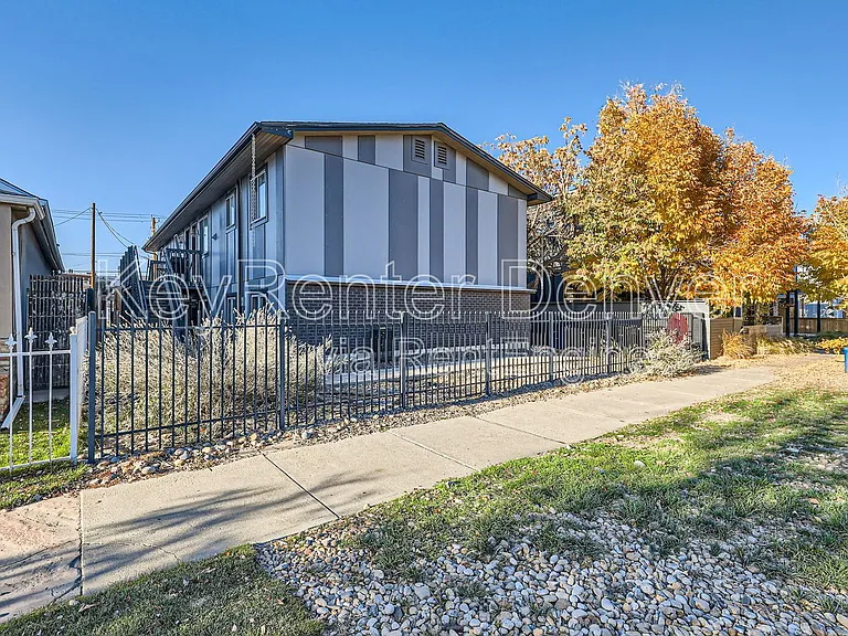 2445 Lawrence St #A — Photo 2