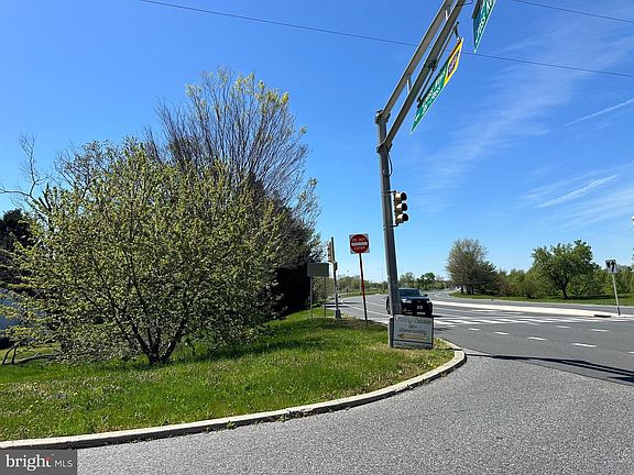 3rd image of 73 Berlin Cross Keys Rd