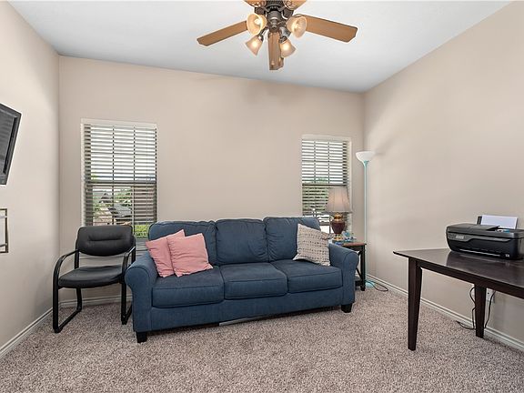 5th image of 160 Forest Dr