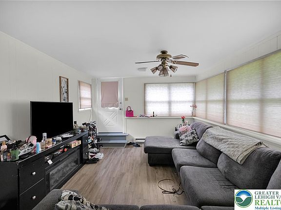 5th image of 1901 Willow Park Rd