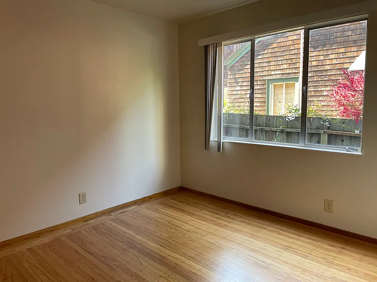 2450 Milvia Street — Photo 12