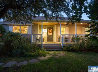 1811 W Hendrickson Rd, Sequim, WA 98382