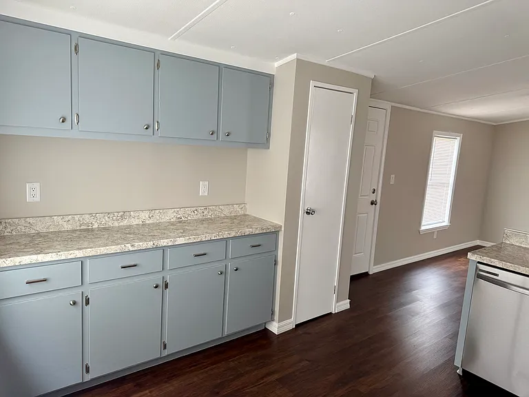 8020 Tanner Williams Rd — Photo 9