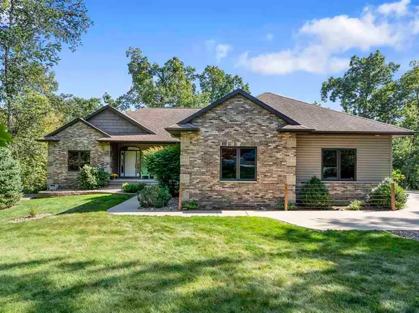 1471 Viola Ln NE, Swisher, IA 52338