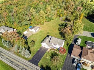1509 Shoecraft Rd, Penfield, NY 14526