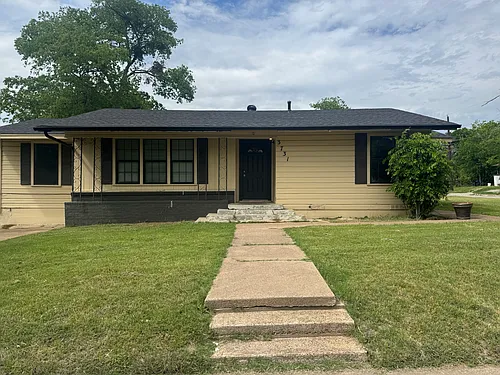 3731 Avenue M Photo 1
