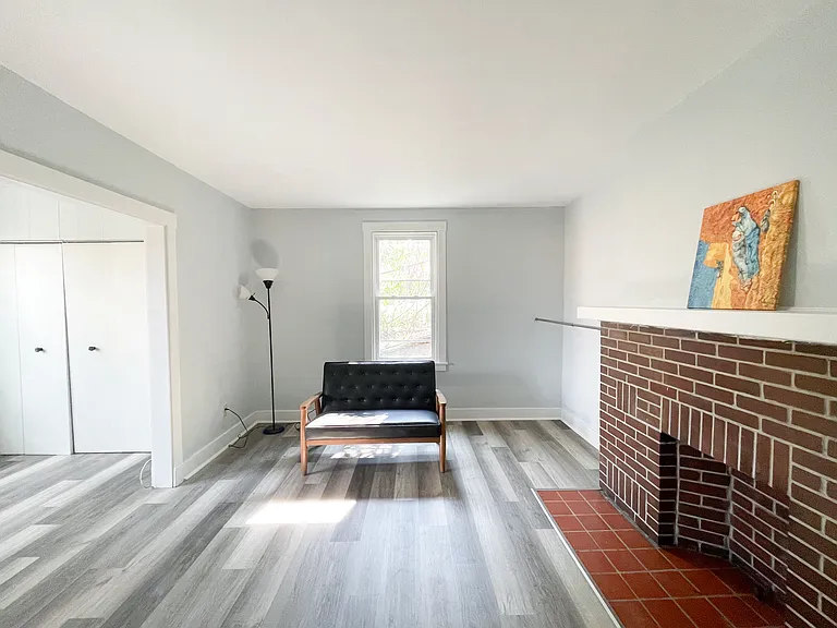 5725 Phillips Ave #F1 — Photo 9