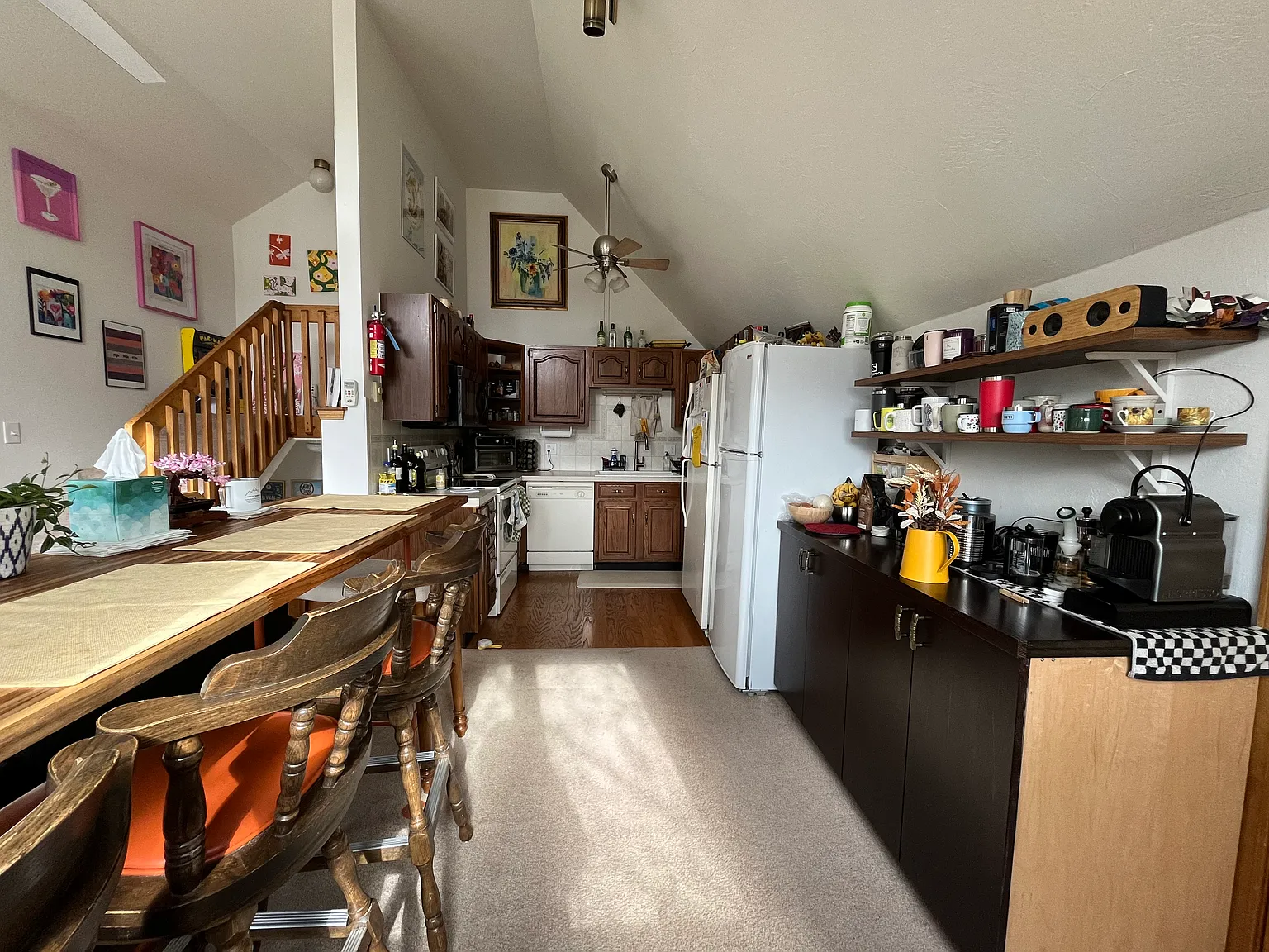706 Maroon Ave — Photo 3
