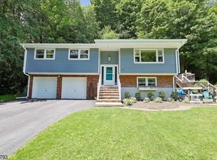 218 Sagamore Rd, Highland Lakes, NJ 07422