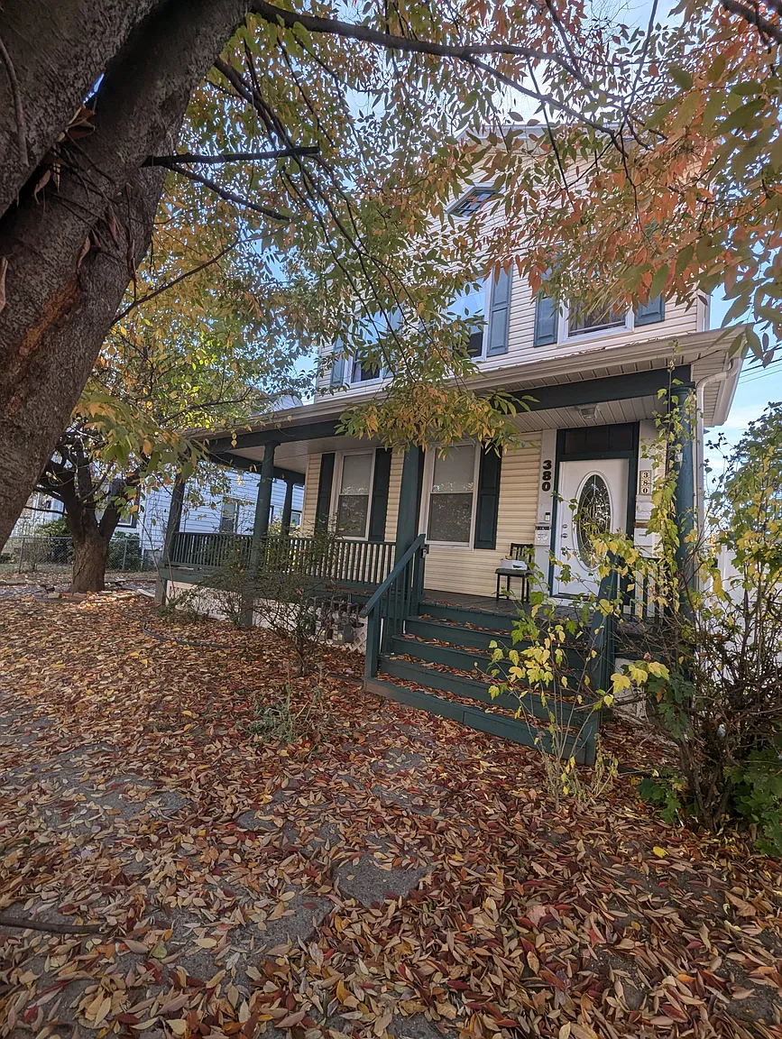 380 Seminary Ave #C photo 1