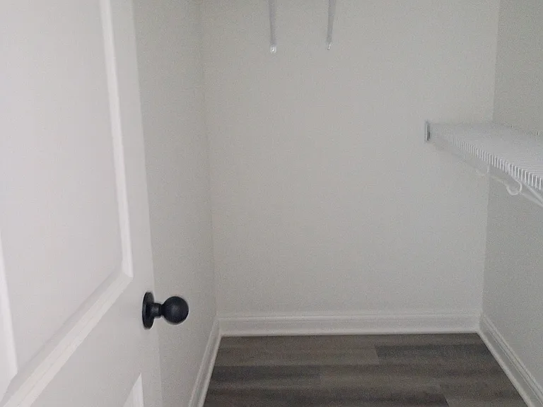 844 Ridgewood Dr #5 — Photo 8