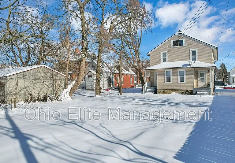775 S 17th St — Photo 23