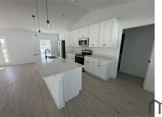 3026 NE 6th Pl — Photo 16