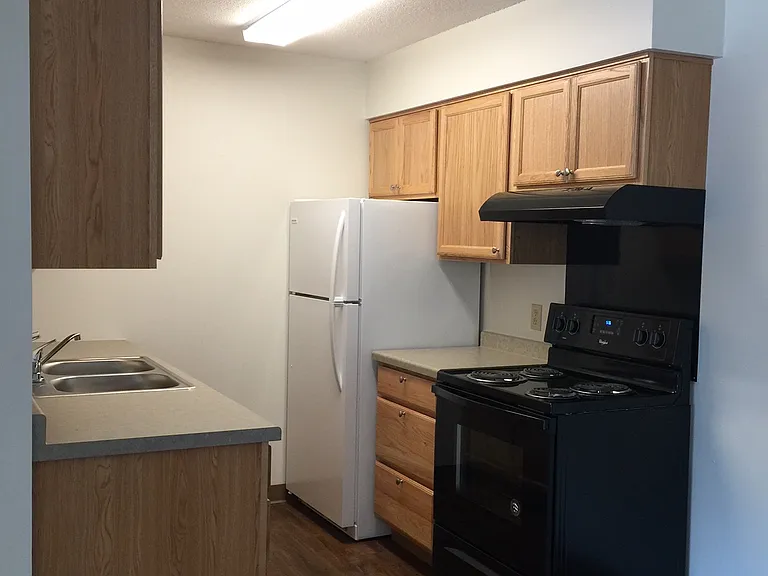 Homestead Apartments — Photo 23