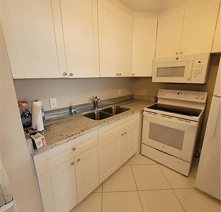 4th image of 117 Oakridge I #117