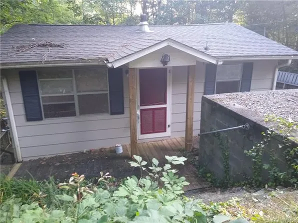 228 Barrett Rd, Balsam, NC 28707