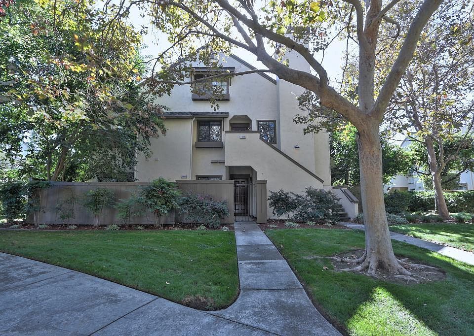 1st image of 1886 Huxley Ct
