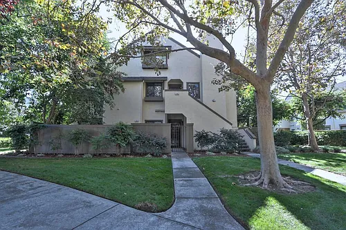 1886 Huxley Ct Photo 1