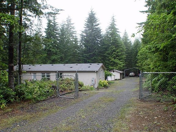 2nd image of 201 E Hyland Dr