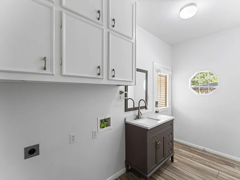 2333 Stableridge Dr — Photo 27