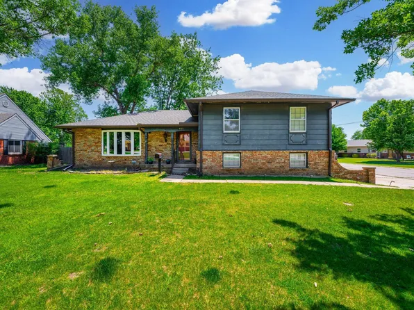 401 Terrace Dr, Wellington, KS 67152