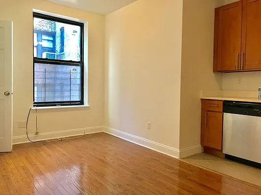 Rented by Keller Williams NYC | media 23