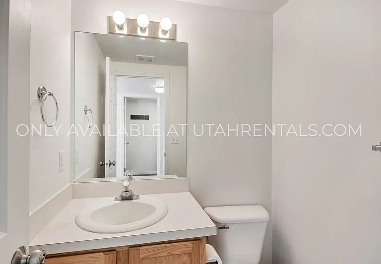 1342 S 1370 E — Photo 8