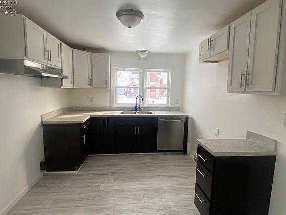 5th image of 1056 N 5th St