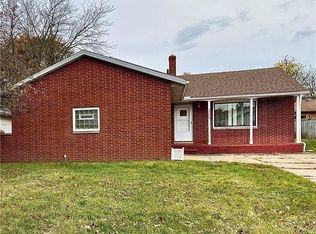24698 Staghorn Dr, Bedford Heights, OH 44146