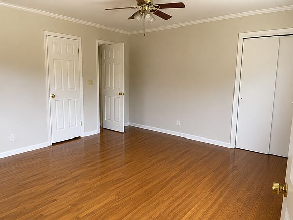 5th image of 4 Laird Dr #A