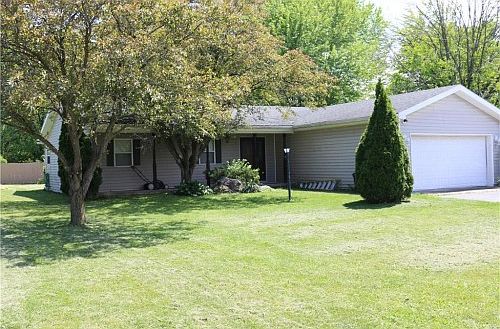 1st image of 322 Fox Cir