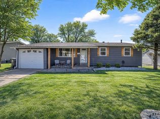 1640 Tahoe Dr, Florissant, MO 63031