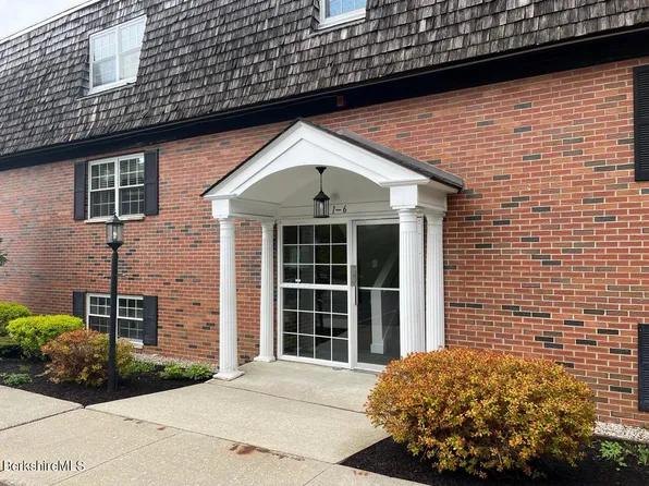 260 Pittsfield Rd Unit E5, Lenox, MA 01240