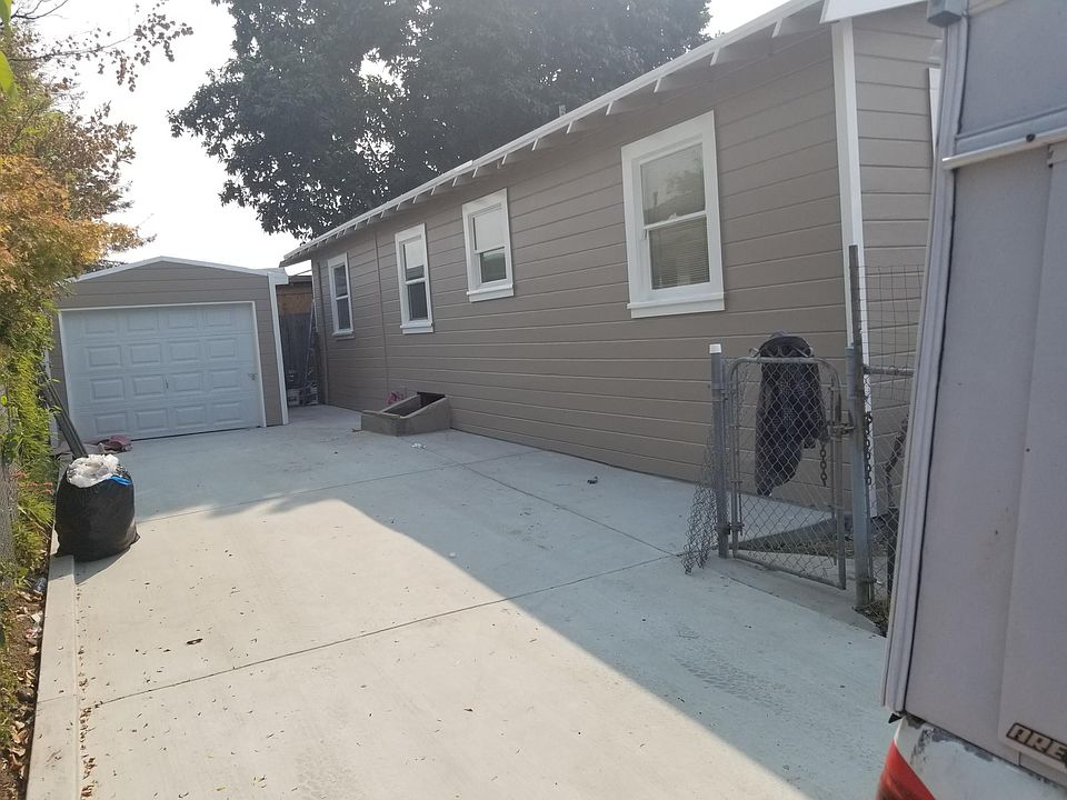 2nd image of 1406 164th Ave