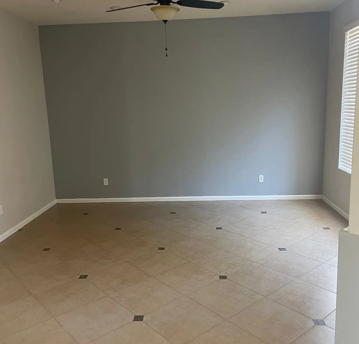 4 bed, 2.5 bath, 3136 sqft, $3,450 — Photo 3