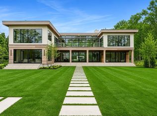 27 Fresh Pond Rd, Sag Harbor, NY 11963