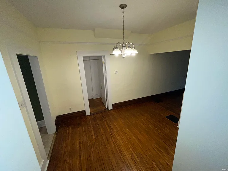 301 E University St #1 — Photo 8