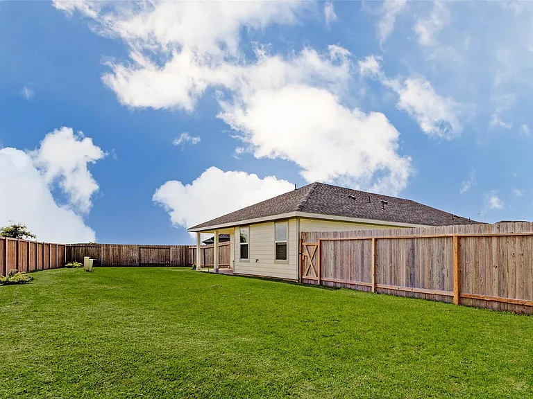 31426 Yatesbury Ln — Photo 19