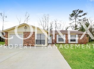 81 Pine Ct, Millbrook, AL 36054