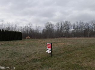 42 Liberty Ave, Marysville, MI 48040