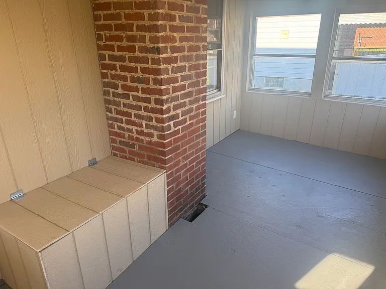 5711 Plainfield Ave — Photo 9