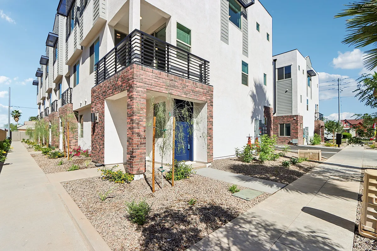 Photo 2 of 49 - The Roosevelt Townhomes - Phoenix, AZ Building Photo - The Roosevelt Townhomes
