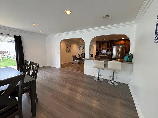 4880 Bruges Ave — Photo 11