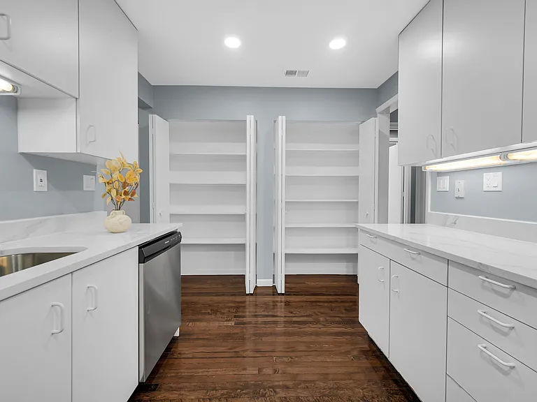 819 W Lawrence Ave #2 — Photo 9