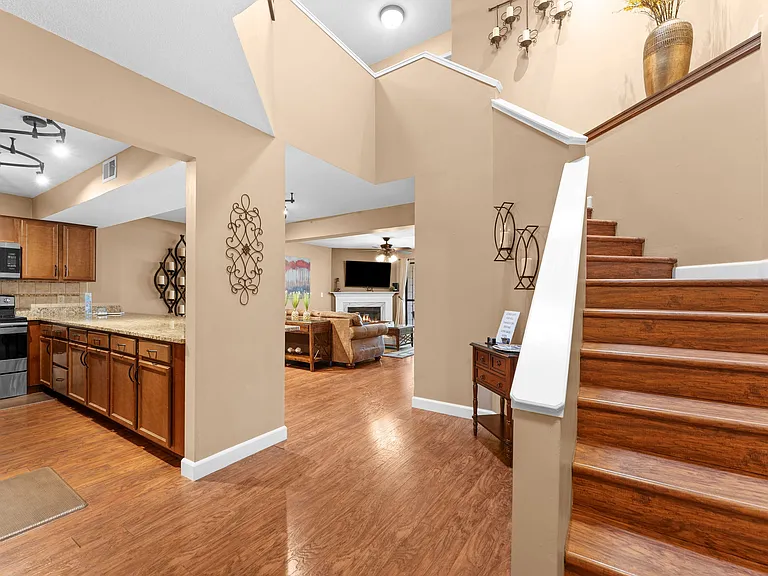 160 Mulligan Ln #3 — Photo 4