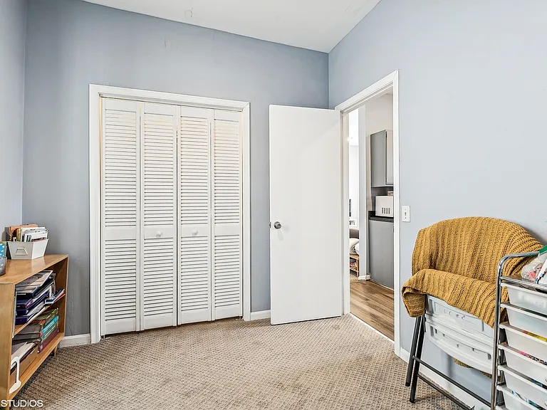 1815 W Henderson St #2 — Photo 11